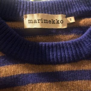 Silfa knit pullover, wool blend, Tasaraita pattern and embroidered poppy flower